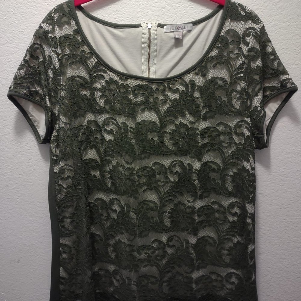 Lace Overlayed Basic Tee (Green)